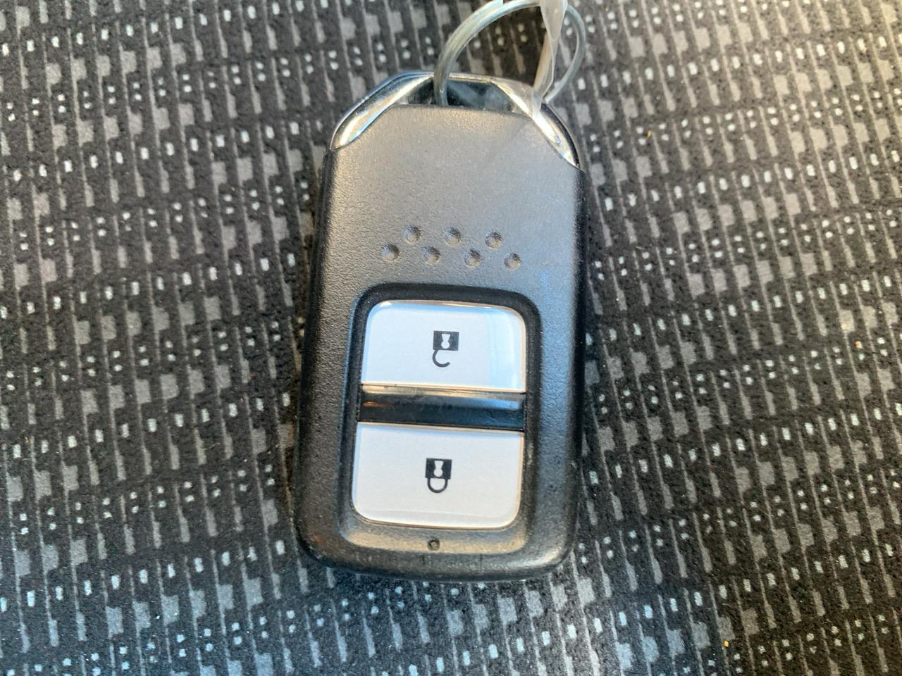 2014 Honda Fit Jazz New Shape Hatchback LOW KMS + PUSH BUTTON START + AUTO LIGHTS