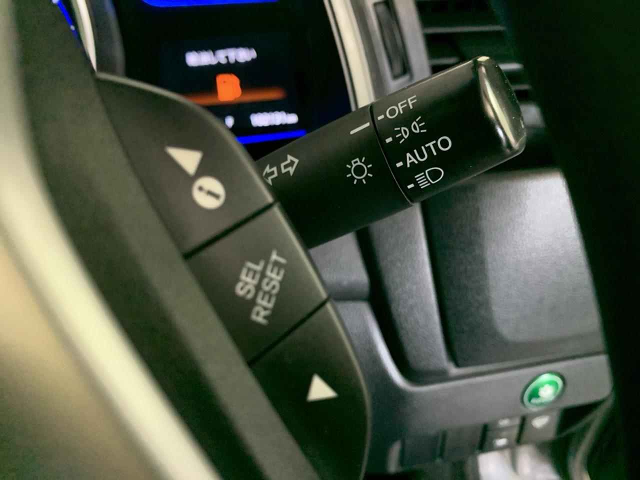 2013 Honda Fit Jazz Hybrid New Shape Hatchback REVERSING CAMERA + PUSH BUTTON START + AUTO LIGHTS