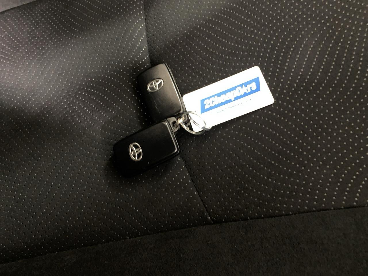 2012 Toyota Prius S Hatchback PUSH BUTTON START + AUTO LIGHTS + REVERSING CAMERA