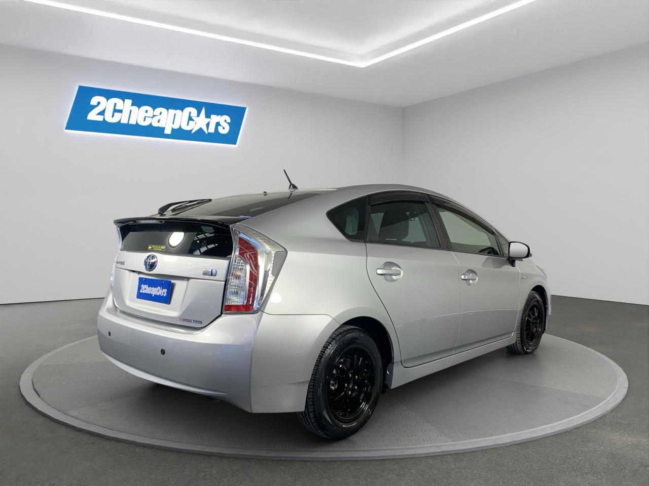 2012 Toyota Prius S Hatchback PUSH BUTTON START + AUTO LIGHTS + REVERSING CAMERA