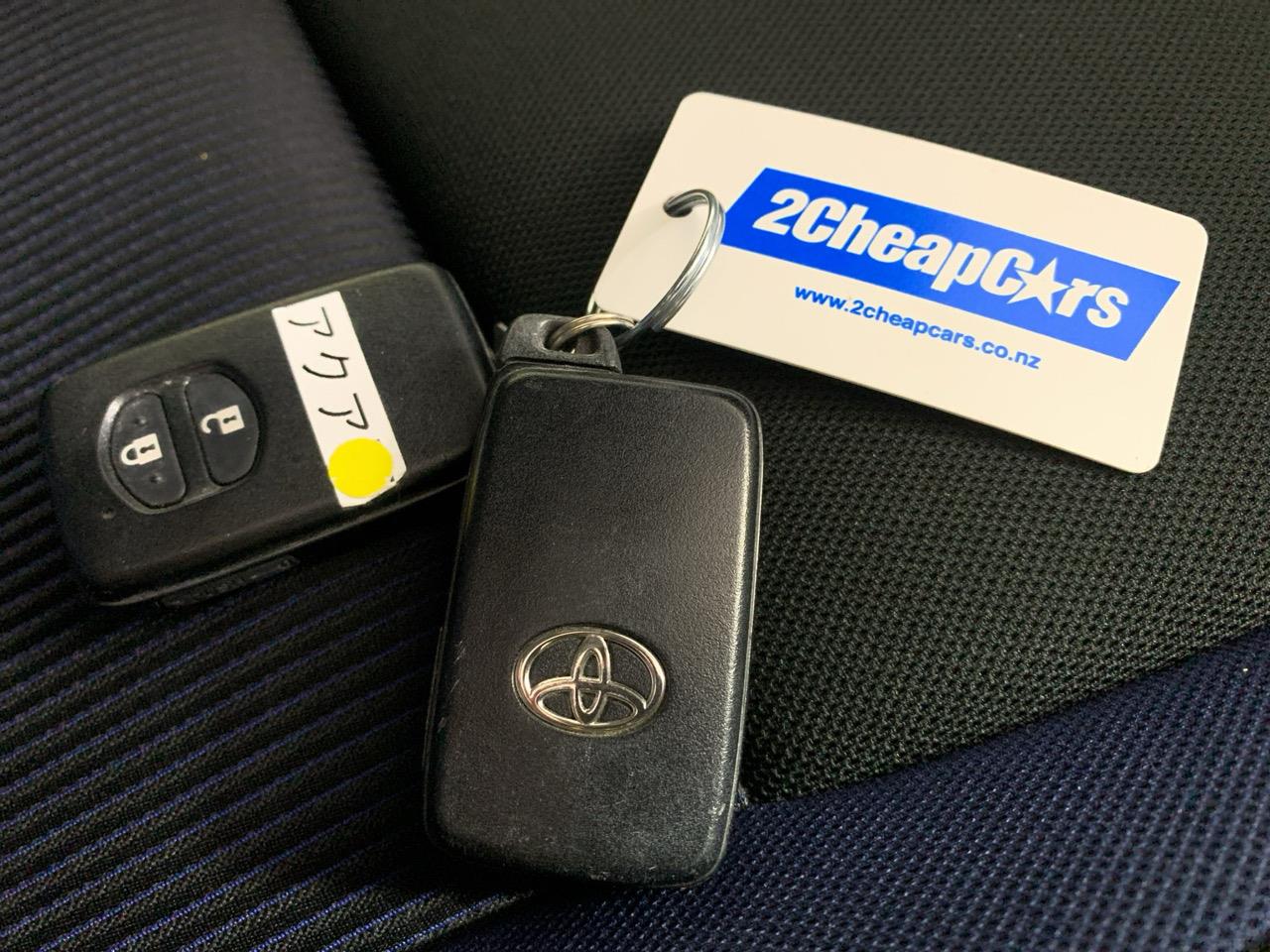 2017 Toyota Aqua New Shape G Hatchback REVERSING CAMERA + HEATED SEATS + AUTO LIGHTS