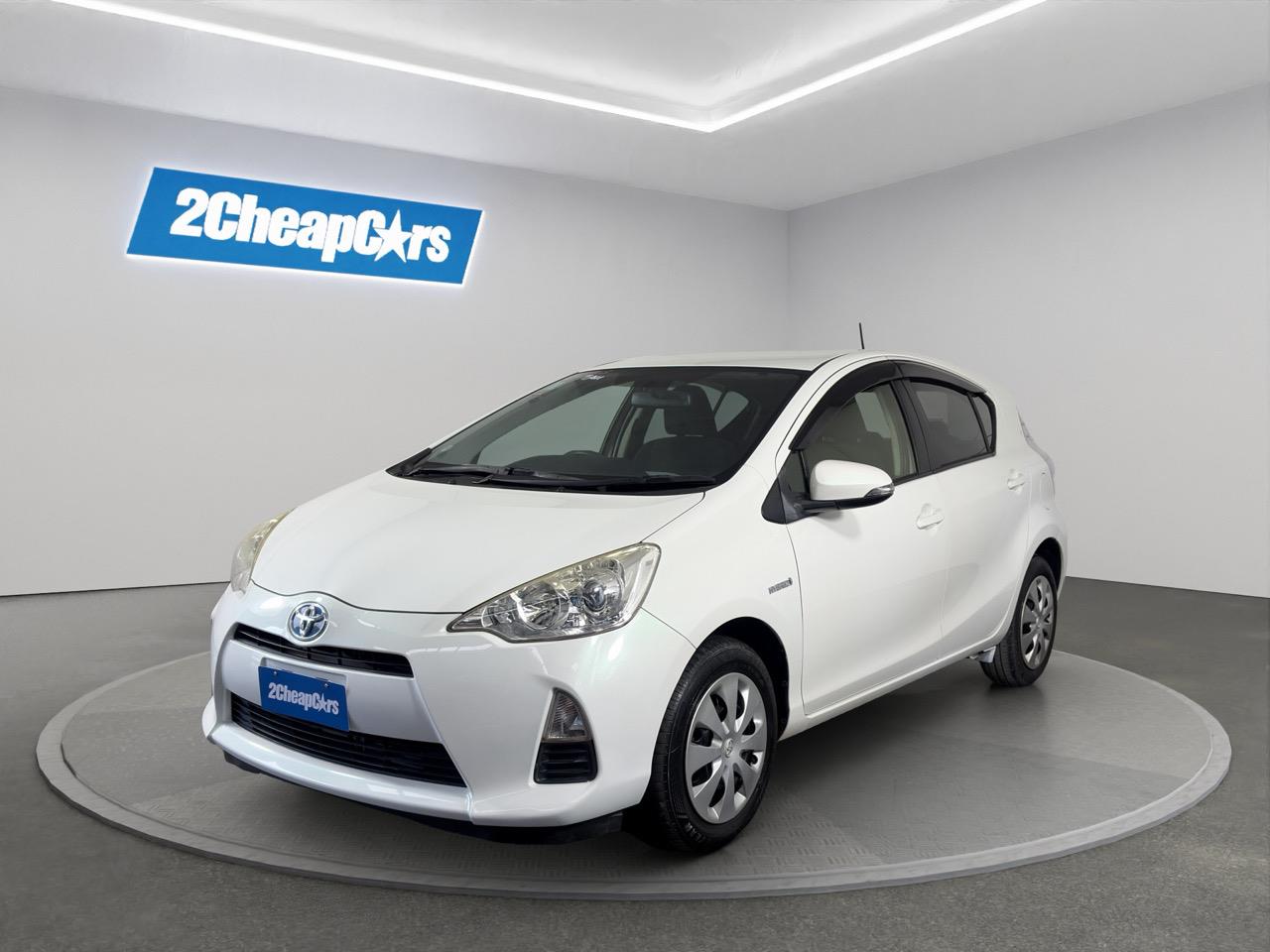 2014 Toyota Aqua S Hatchback