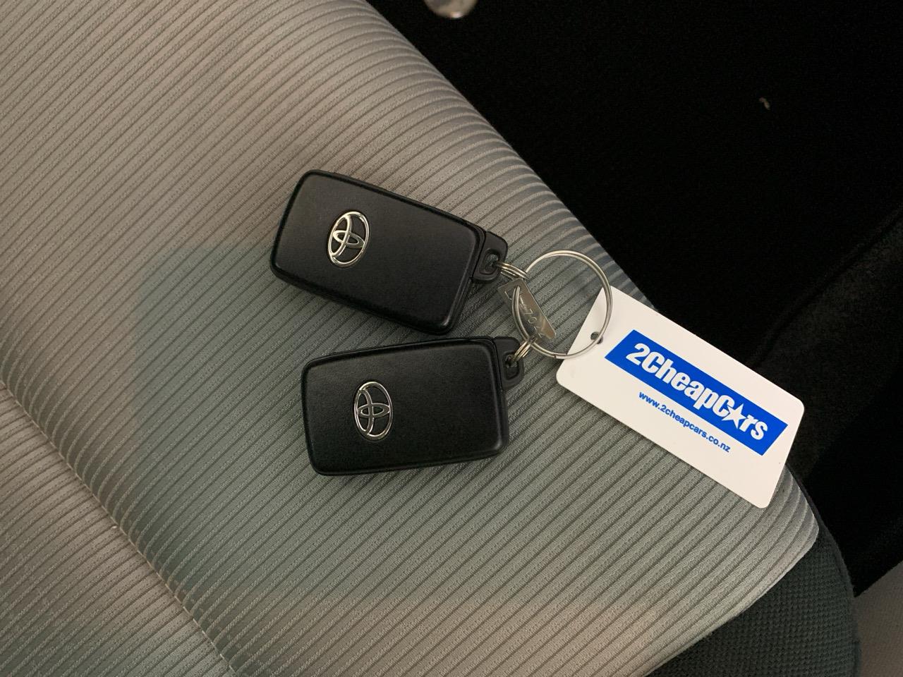 2014 Toyota Aqua S Hatchback PUSH START + REVERSING CAMERA + AUTO LIGHTS