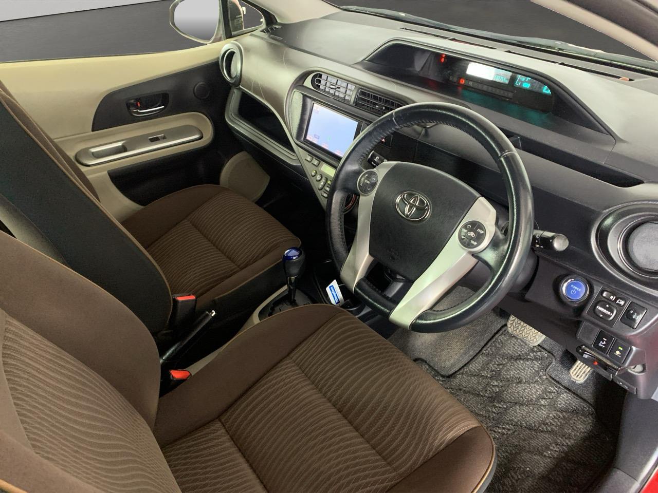 2013 Toyota Aqua G Hatchback HEATED SEATS+ PUSH BUTTON START + AUTO LIGHTS