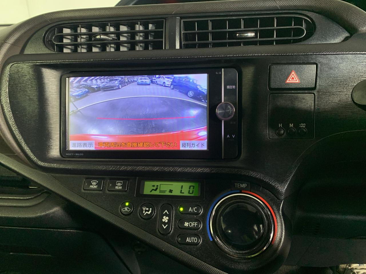 2013 Toyota Aqua G Hatchback HEATED SEATS+ PUSH BUTTON START + AUTO LIGHTS