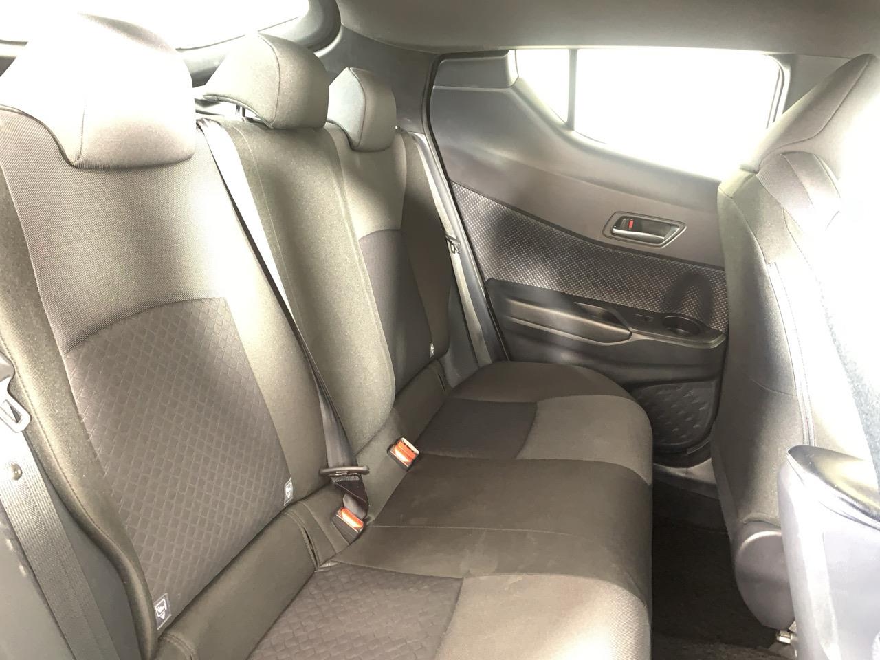 2019 Toyota C-HR HYBRID S RV/SUV LOW KMS + CRUISE CONTROL + AUTO LIGHTS