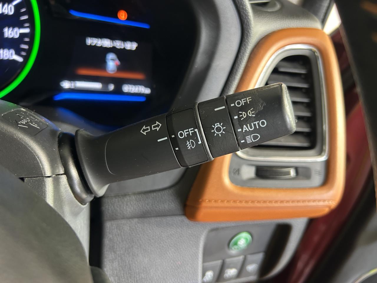 2014 Honda Vezel HYBRD Z RV/SUV REVERSING CAMERA + AUTO LIGHTS + PUSH START