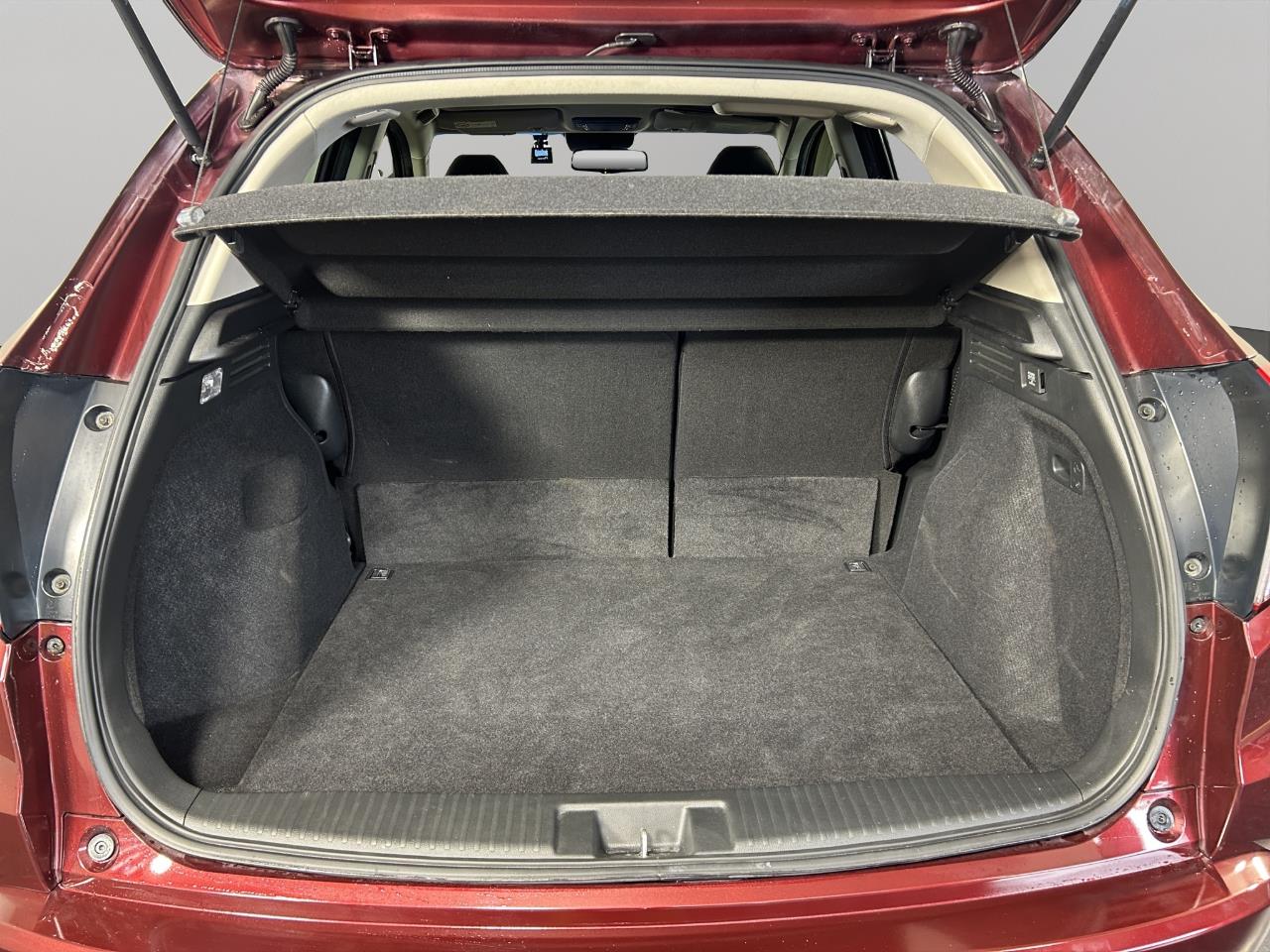 2014 Honda Vezel HYBRD Z RV/SUV REVERSING CAMERA + AUTO LIGHTS + PUSH START