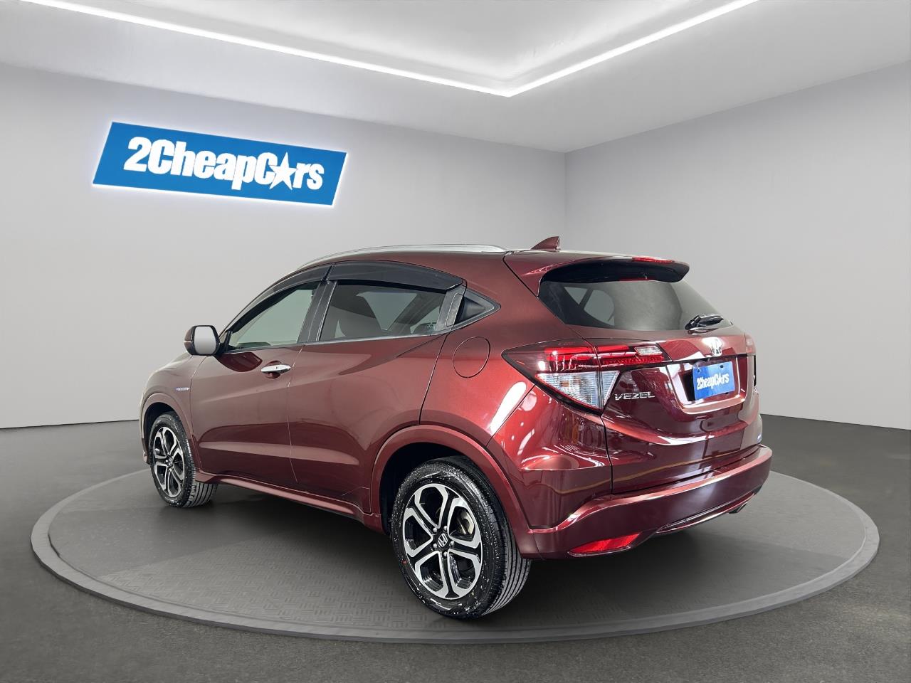 2014 Honda Vezel HYBRD Z RV/SUV REVERSING CAMERA + AUTO LIGHTS + PUSH START