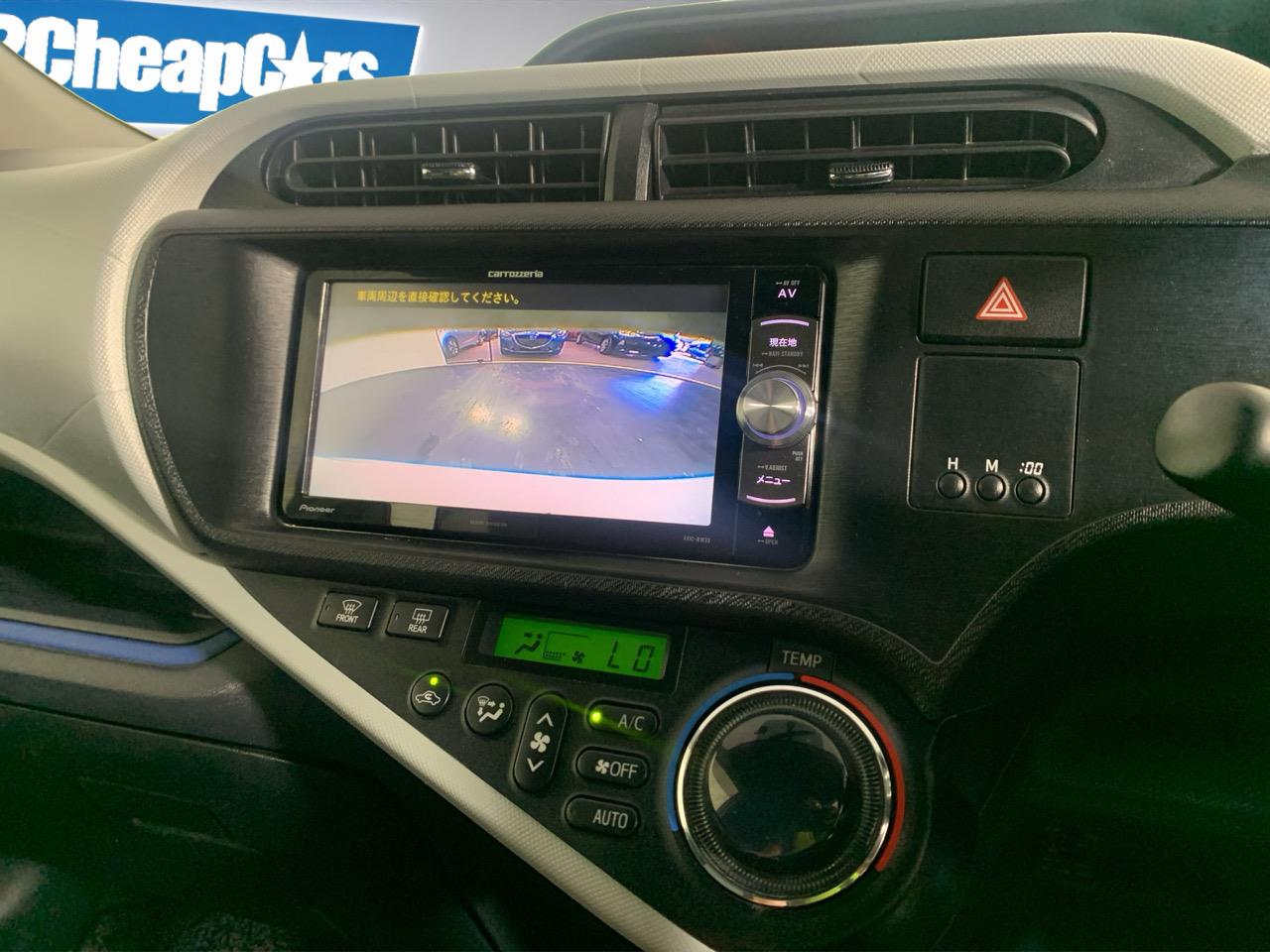 2013 Toyota Aqua S Hatchback PUSH BUTTON START + AUTO LIGHTS + REVERSING CAMERA