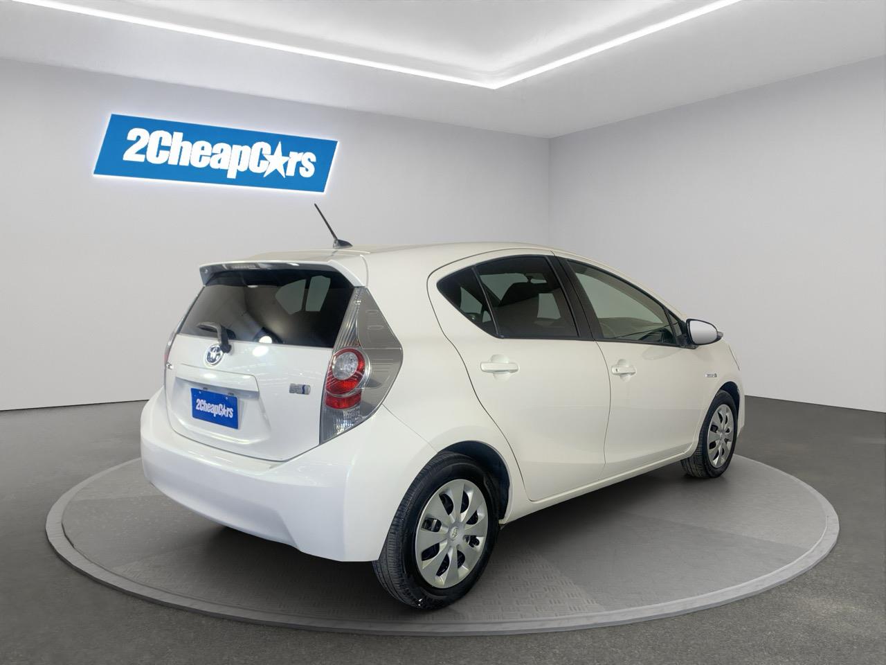 2013 Toyota Aqua S Hatchback PUSH BUTTON START + AUTO LIGHTS + REVERSING CAMERA