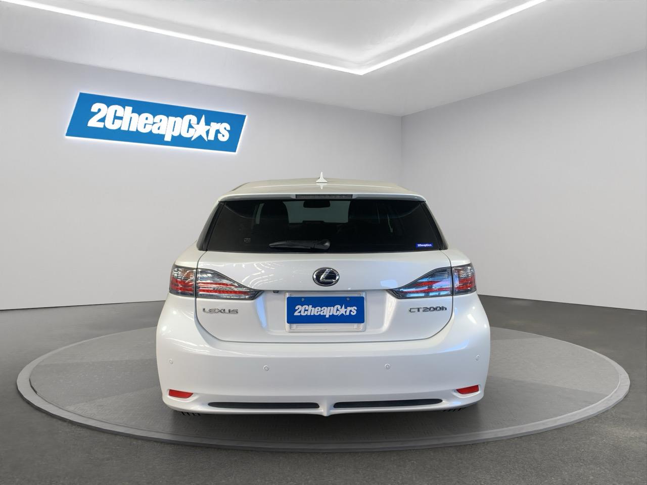 2012 Lexus CT200h Version L Hatchback HEATED SEATS + PUSH START + PADDLE SHIFT