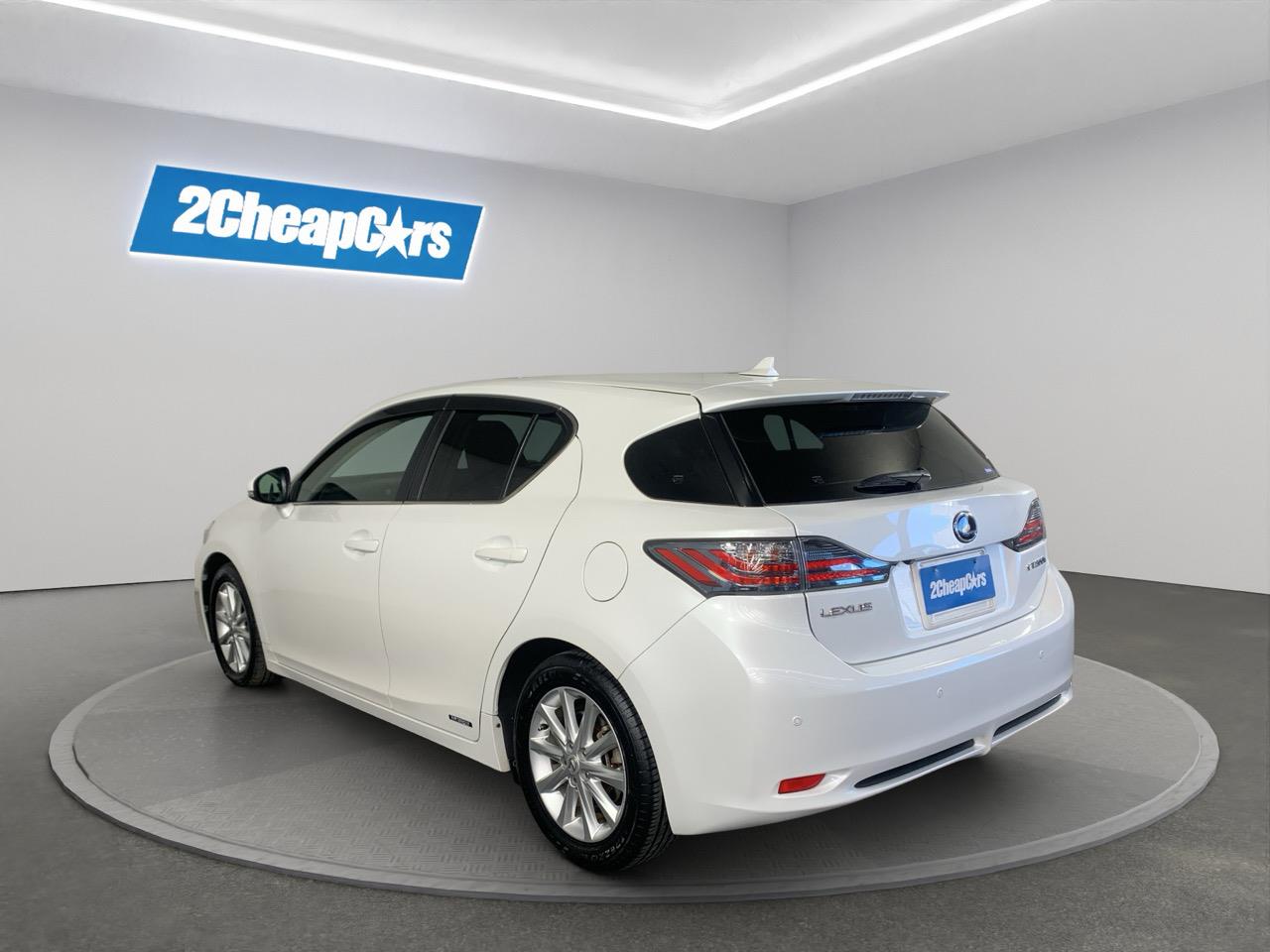 2012 Lexus CT200h Version L Hatchback HEATED SEATS + PUSH START + PADDLE SHIFT