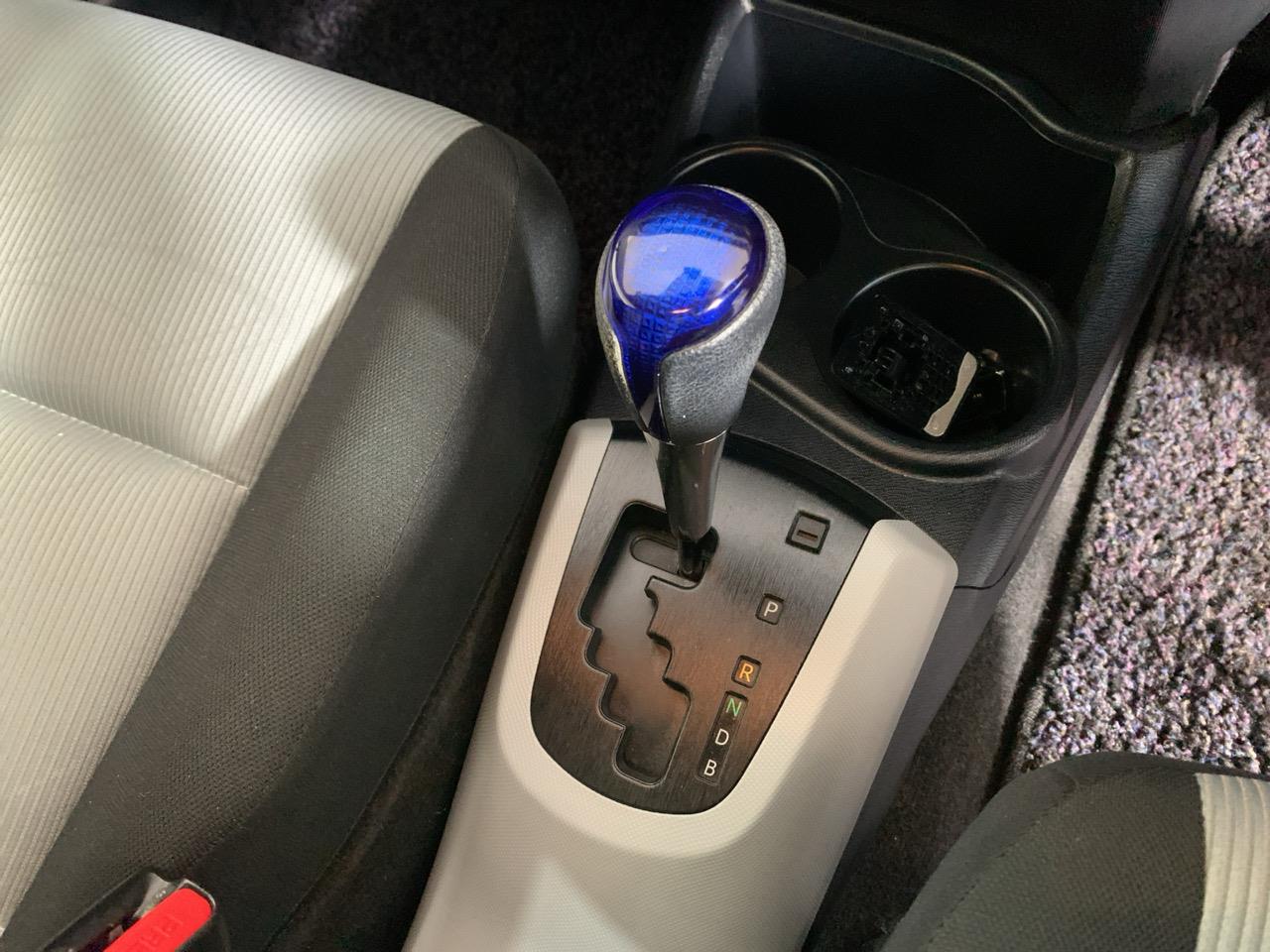 2013 Toyota Aqua G Hatchback HEATED SEATS + PUSH BUTTON START + AUTO LIGHTS