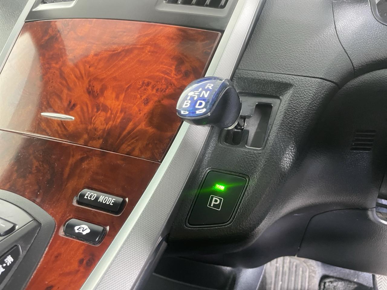 2012 Toyota SAI S Sedan LOW KMS + REVERSING CAMERA + AUTO LIGHTS