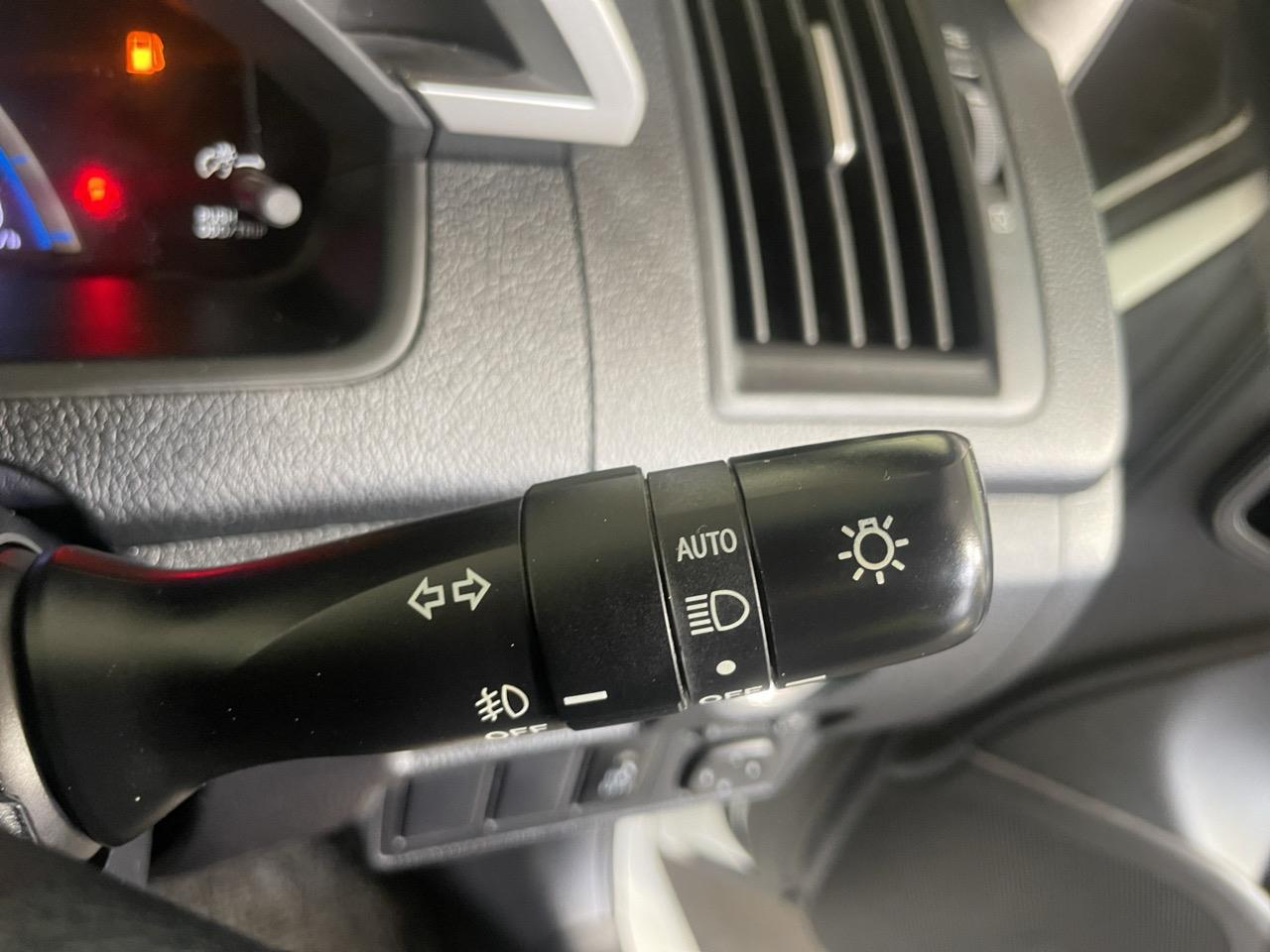 2012 Toyota SAI S Sedan LOW KMS + REVERSING CAMERA + AUTO LIGHTS