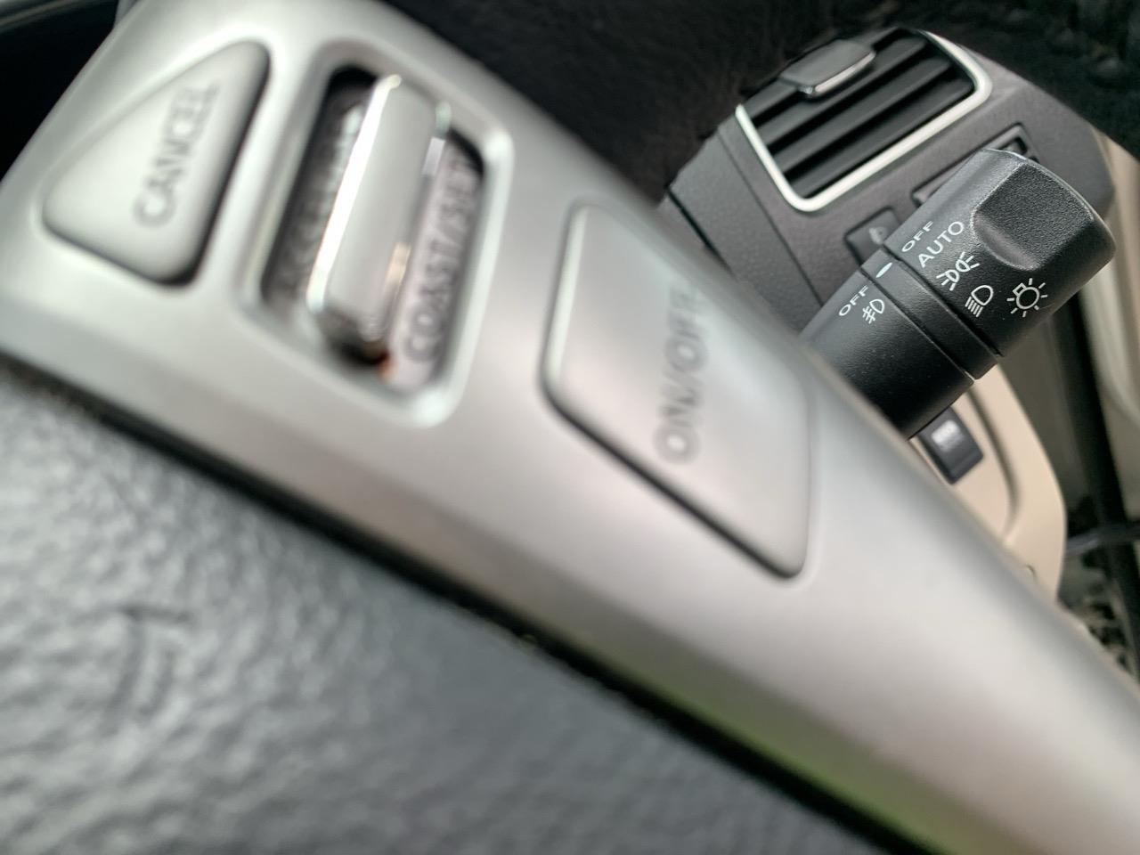 2012 Nissan Serena 20G S Hybrid People Mover CRUISE CONTROL + POWER SLIDING DOORS + AUTO LIGHTS