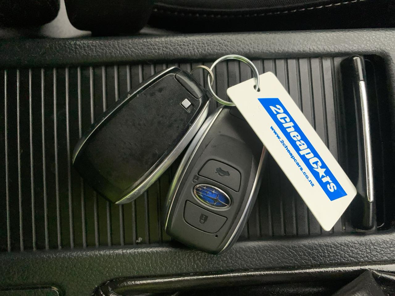 2016 Subaru XV Hybrid 2,0i-L Eyesight RV/SUV AWD + EYE SIGHT SYSTEM + REVESING CAMERA