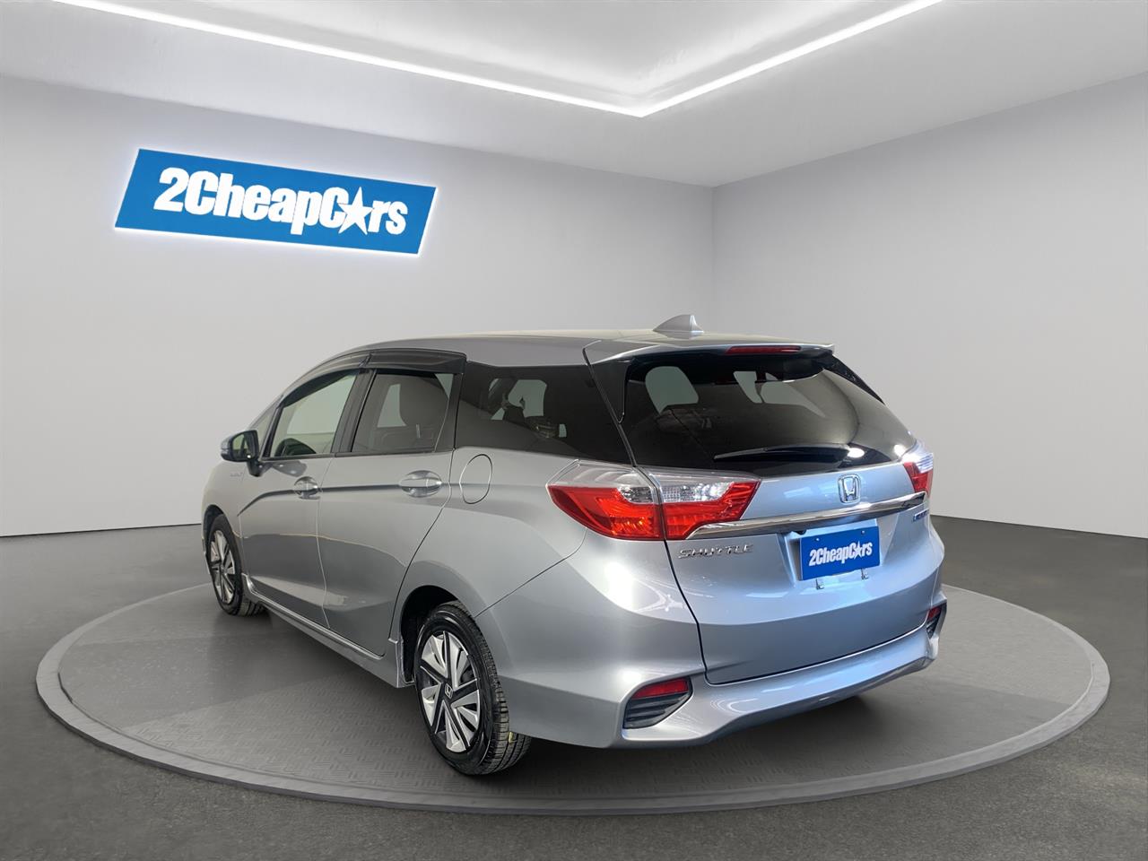 2016 Honda Shuttle HYBRID Z Station Wagon GREAT SPACE + PUSH SRART + REVESING CAMERA