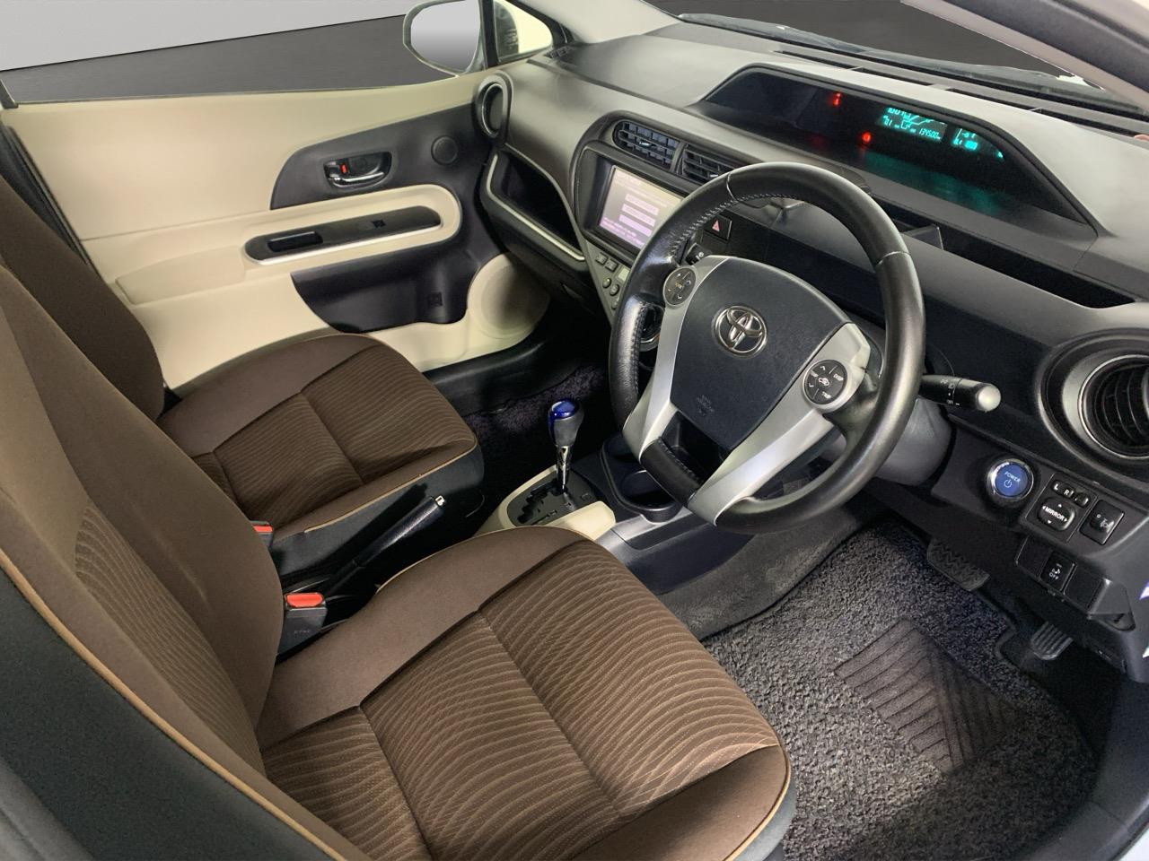 2013 Toyota Aqua S Hatchback REVERSING CAMERA + PUSH BUTTON START + AUTO LIGHTS