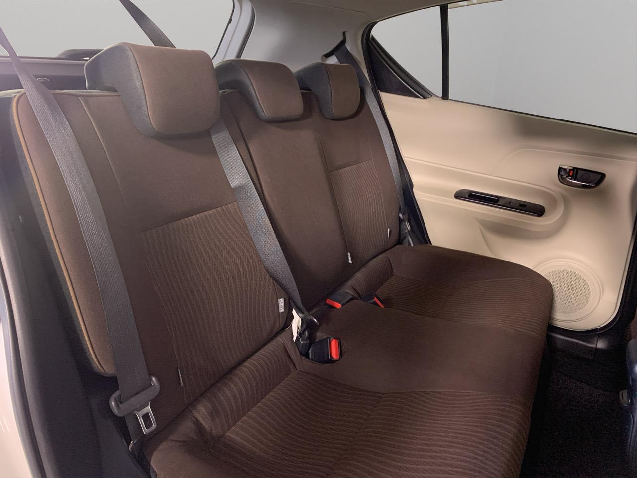 2013 Toyota Aqua S Hatchback REVERSING CAMERA + PUSH BUTTON START + AUTO LIGHTS