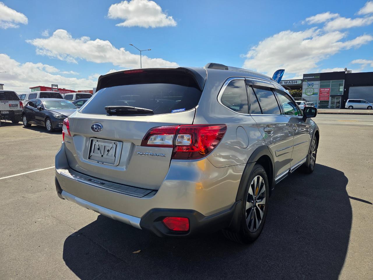 2015 Subaru Outback New Shape AWD RV/SUV AWD + PADDLE SHIFT + REVERSING CAMERA