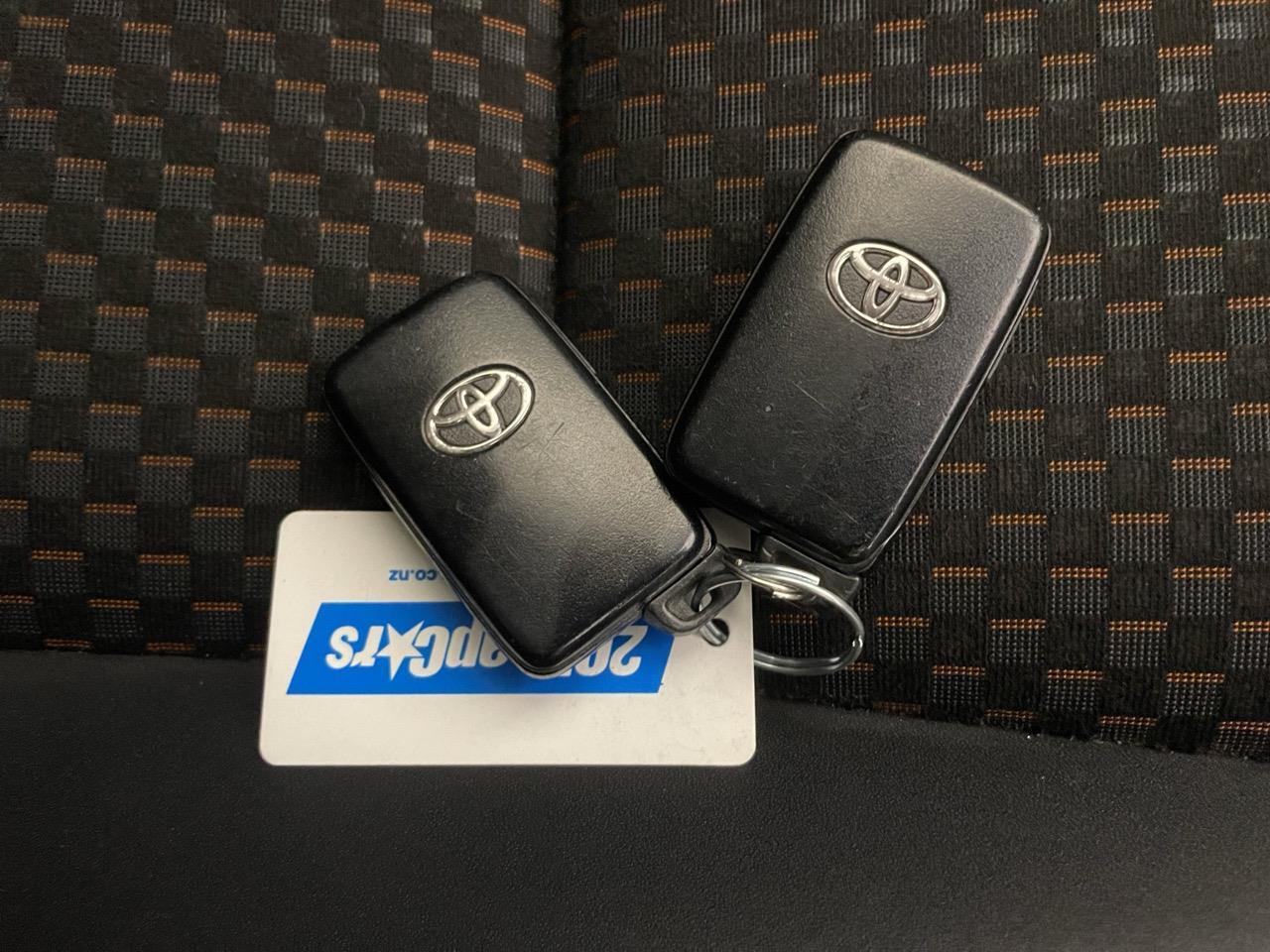 2014 Toyota Aqua X-URBAN Hatchback REVERSING CAMERA + HEATED SEATS + PUSH START