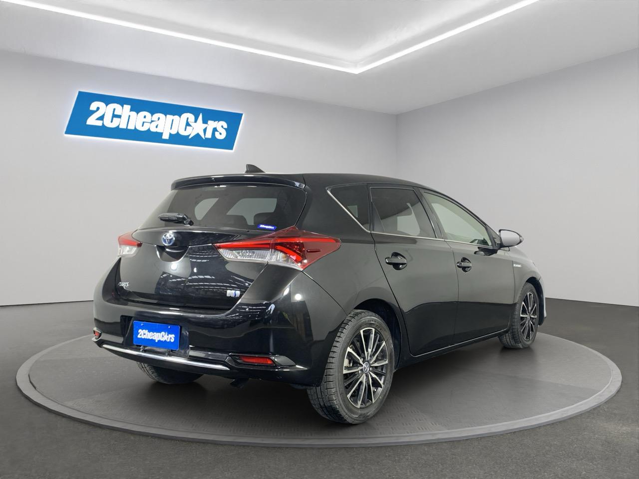 2016 Toyota Auris Corolla Hybrid G Hatchback CRUISE CONTROL + HEATED SEATS + AUTO LIGHTS 