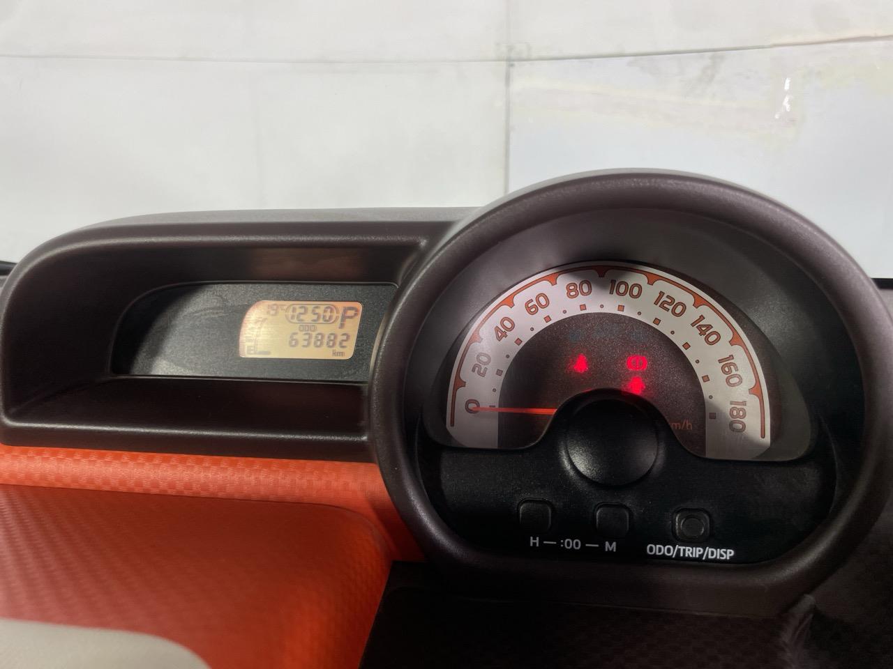 2013 Toyota SPADE F Hatchback REVERSING CAMERA + AUTO LIGHTS 