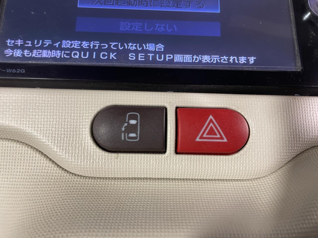 2013 Toyota SPADE F Hatchback REVERSING CAMERA + AUTO LIGHTS 