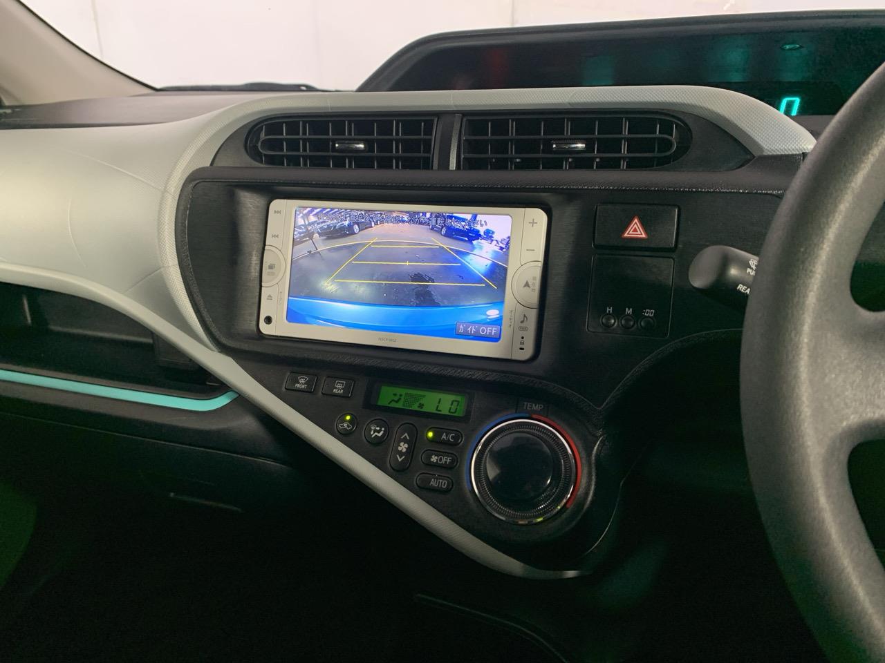 2013 Toyota Aqua S Hatchback REVESING CAMERA + PUSH SRART + AUTO LIGHTS