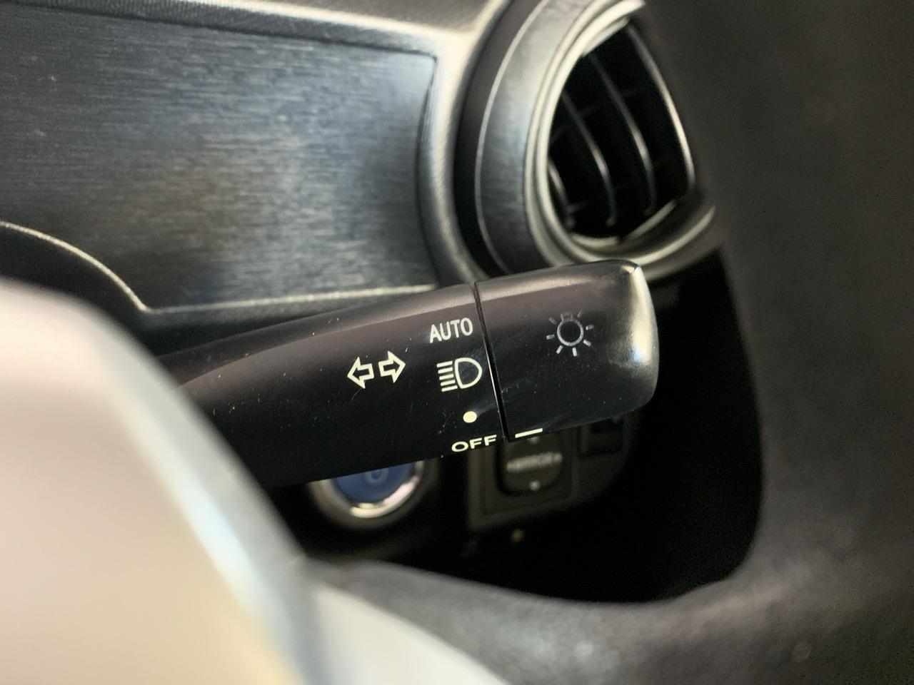 2013 Toyota Aqua S Hatchback REVESING CAMERA + PUSH SRART + AUTO LIGHTS