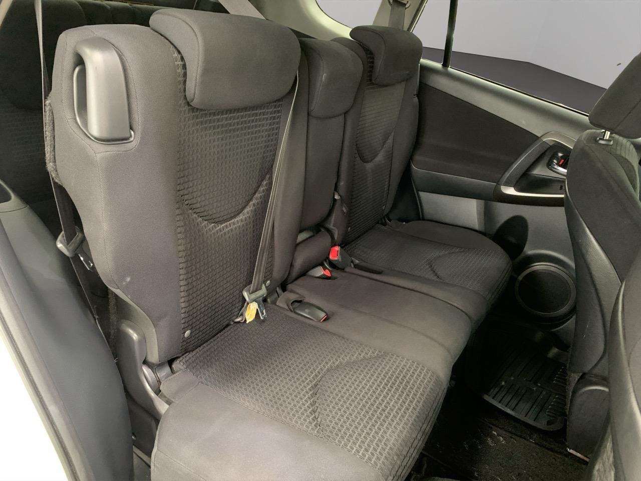 2009 Toyota Vanguard 240S 7 Seater Station Wagon CRUISE CONTROL + REVERSING CAMERA + AUTO LIGHTS