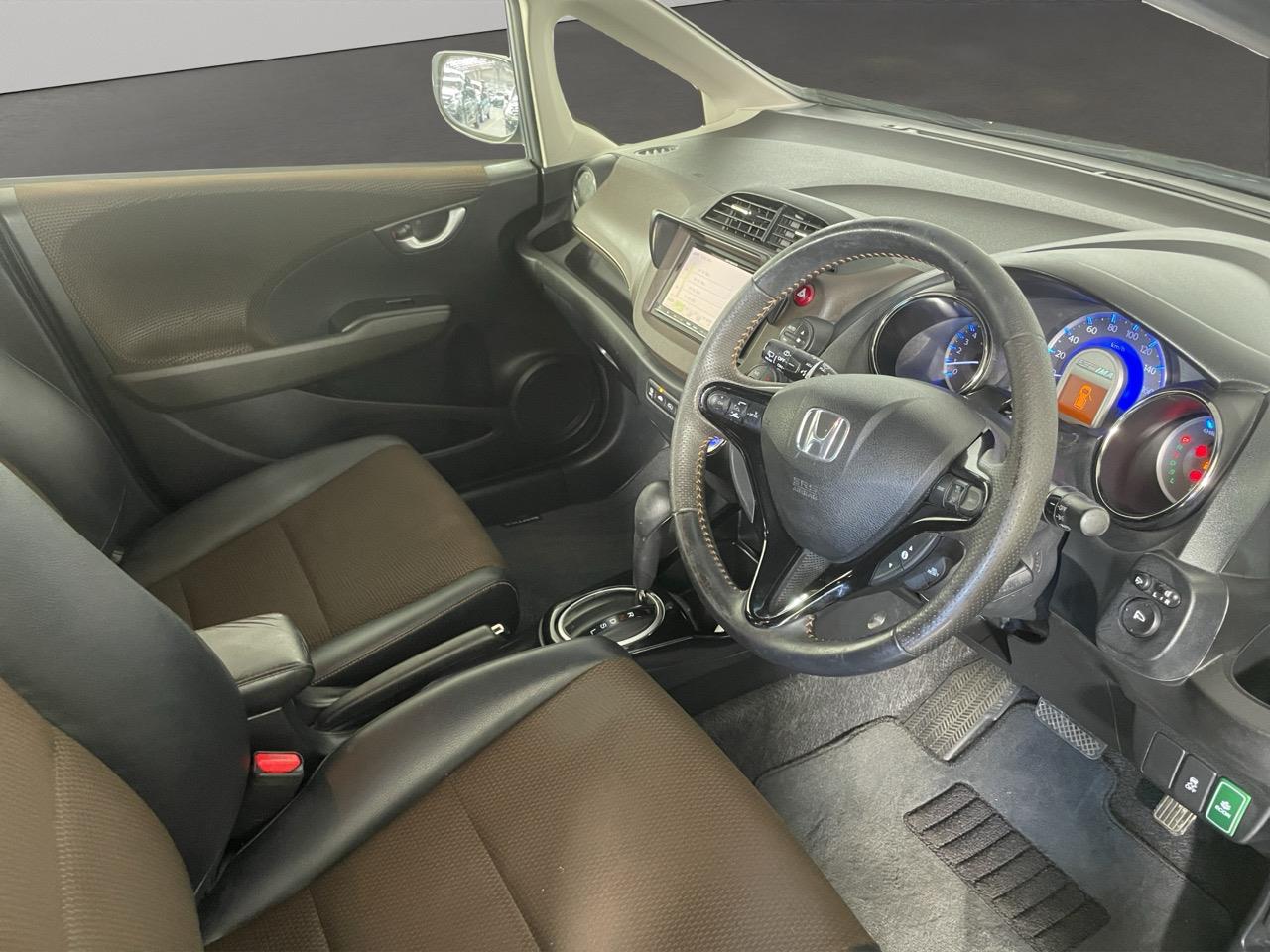 2012 Honda Fit SHUTTLE HYBRID Station Wagon CRUISE CONTROL + AUTO LIGHTS + GREAT SPACE