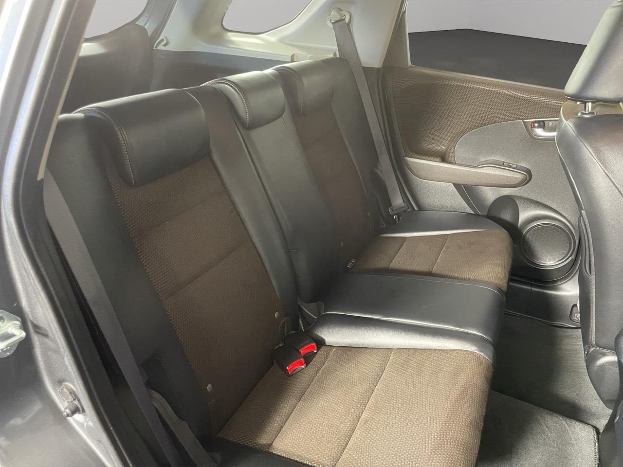 2012 Honda Fit SHUTTLE HYBRID Station Wagon CRUISE CONTROL + AUTO LIGHTS + GREAT SPACE