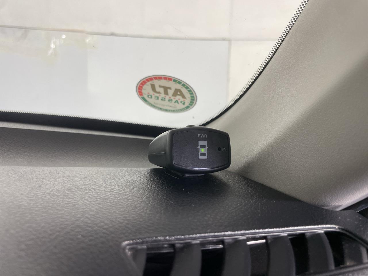 2015 Toyota Corolla Fielder Hybrid Station Wagon REVERSING CAMERA + PARKING SENSORS + PUSH START