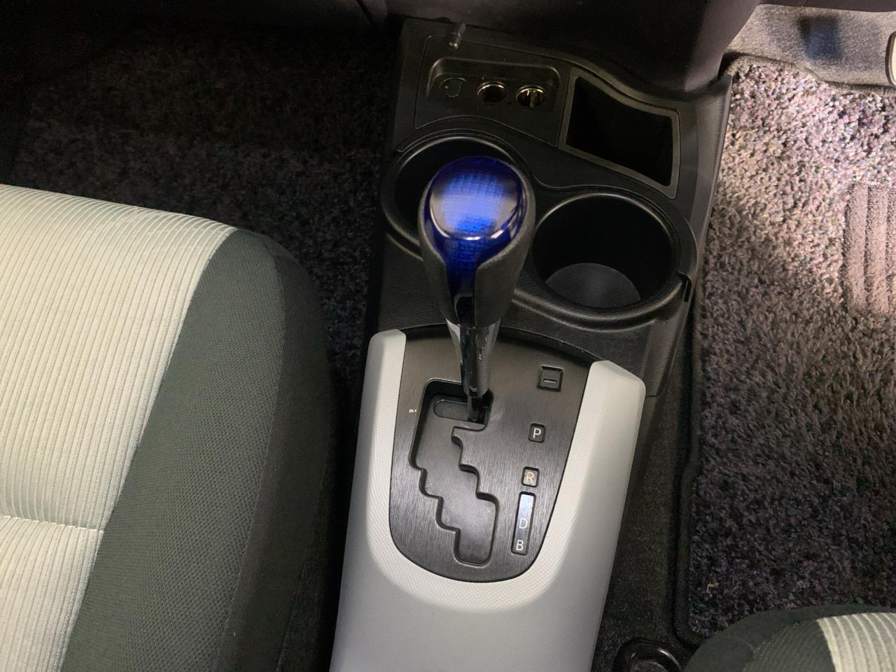 2014 Toyota Aqua S Hatchback HEATED SEATS + REVERSING CAMERA + PUSH BUTTON START