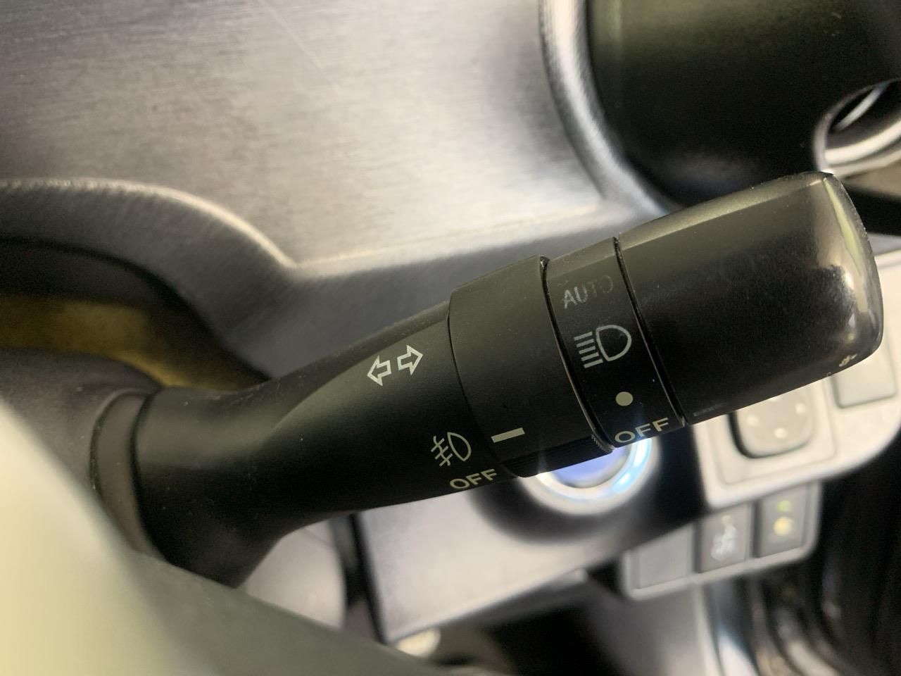 2014 Toyota Aqua S Hatchback HEATED SEATS + REVERSING CAMERA + PUSH BUTTON START