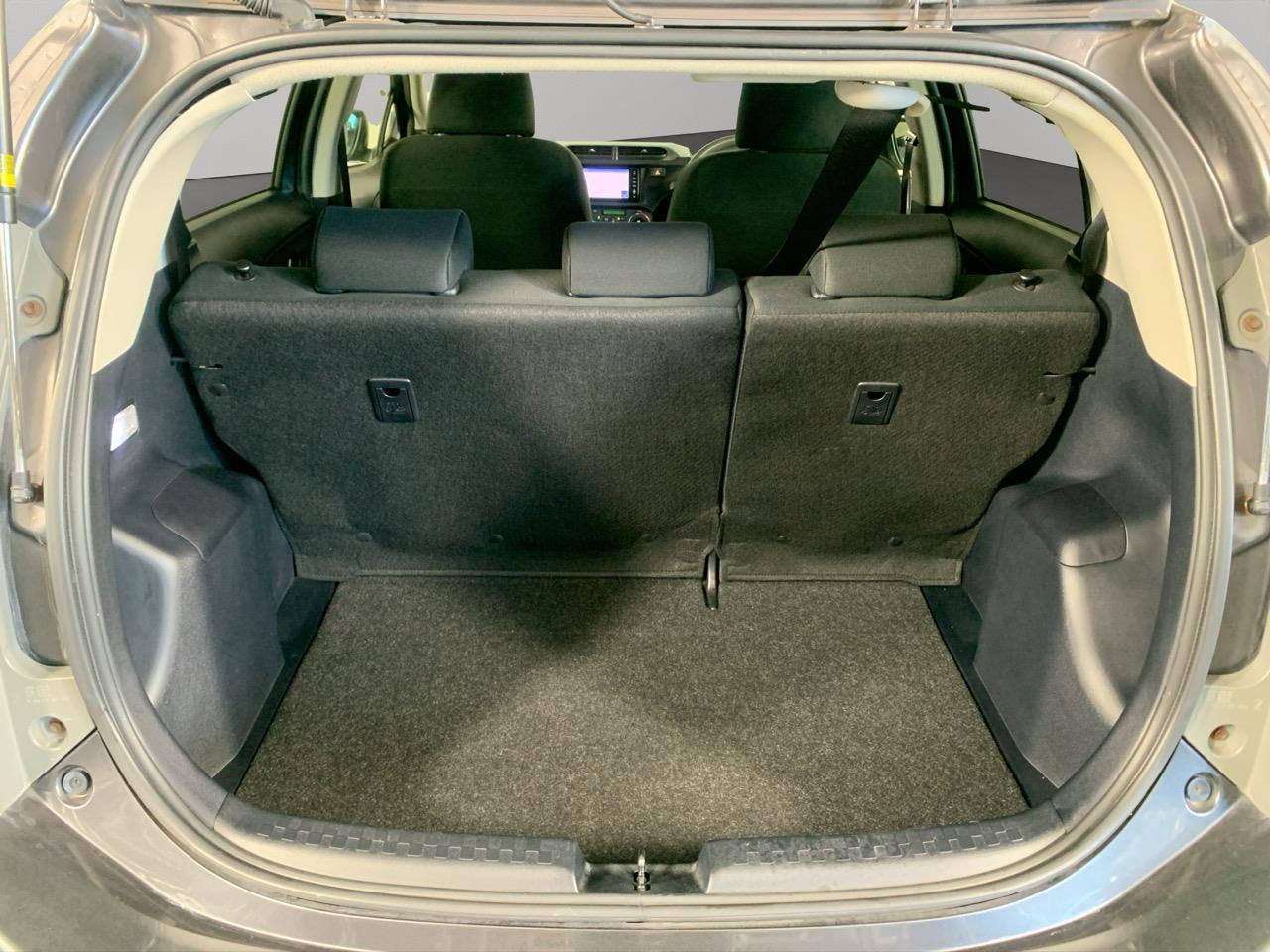 2014 Toyota Aqua S Hatchback HEATED SEATS + REVERSING CAMERA + PUSH BUTTON START