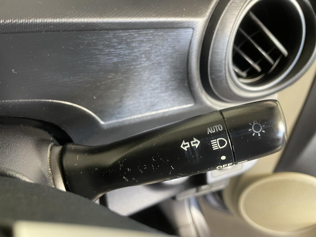 2012 Toyota Aqua S Hatchback LOW KMS + AUTO LIGHTS + PUSH BUTTON START