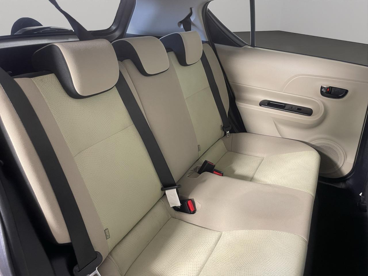 2012 Toyota Aqua S Hatchback LOW KMS + AUTO LIGHTS + PUSH BUTTON START