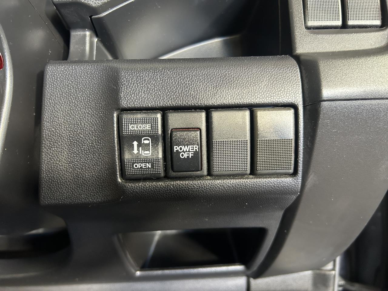 2013 Mazda Premacy 20C Skyactive People Mover REVERSING CAMERA + PADDLE SHIFT + CRUISE CONTROL