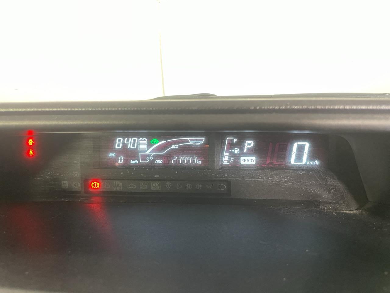 2015 Toyota Aqua Facelift Model S Hatchback LOW KM + REVERSING CAMERA + AUTO LIGHTS