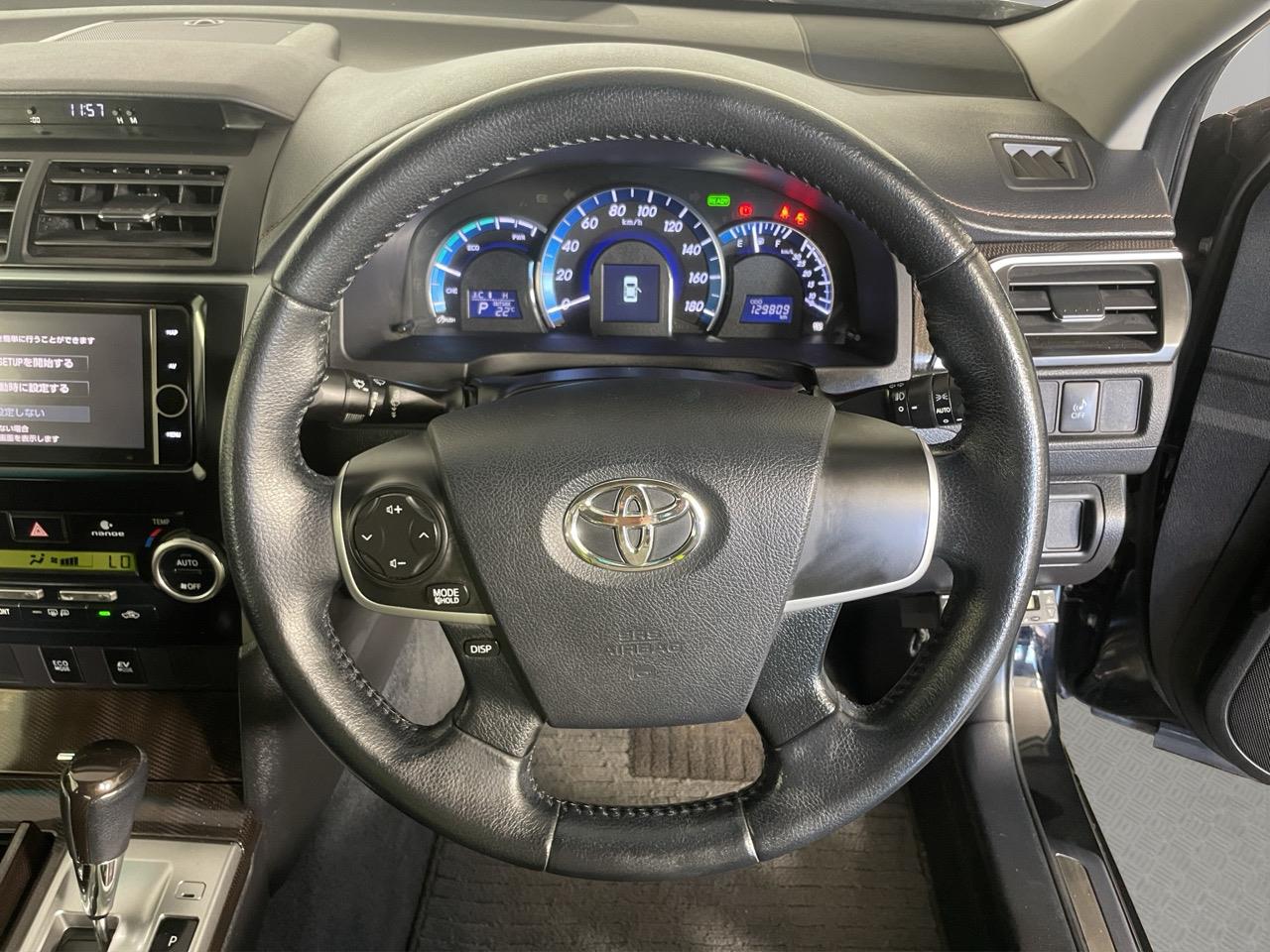 2012 Toyota Camry Hybrid G Package Sedan REVERSING CAMERA + AUTO LIGHTS + PUSH START