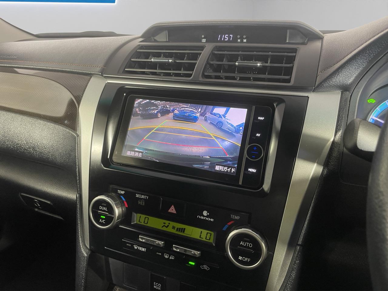 2012 Toyota Camry Hybrid G Package Sedan REVERSING CAMERA + AUTO LIGHTS + PUSH START