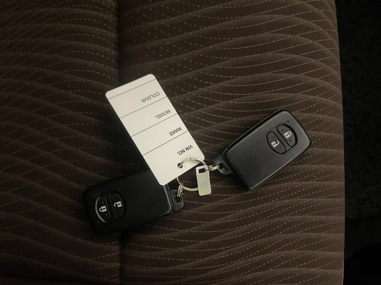 2013 Toyota Aqua G Hatchback REVERSING CAMERA + AUTO LIGHTS + PUSH START