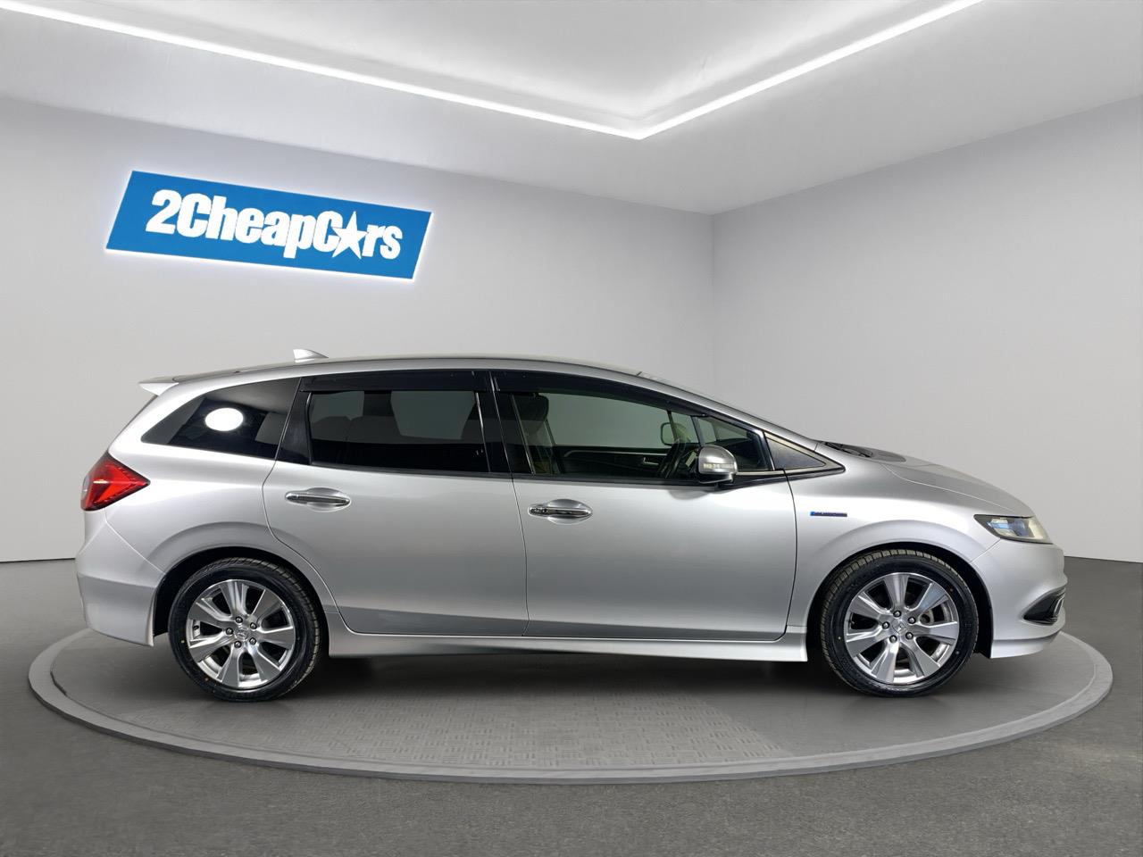 2015 Honda JADE HYBRID X People Mover CRUISE CONTROL + REVERSING CAMERA + AUTO LIGHTS