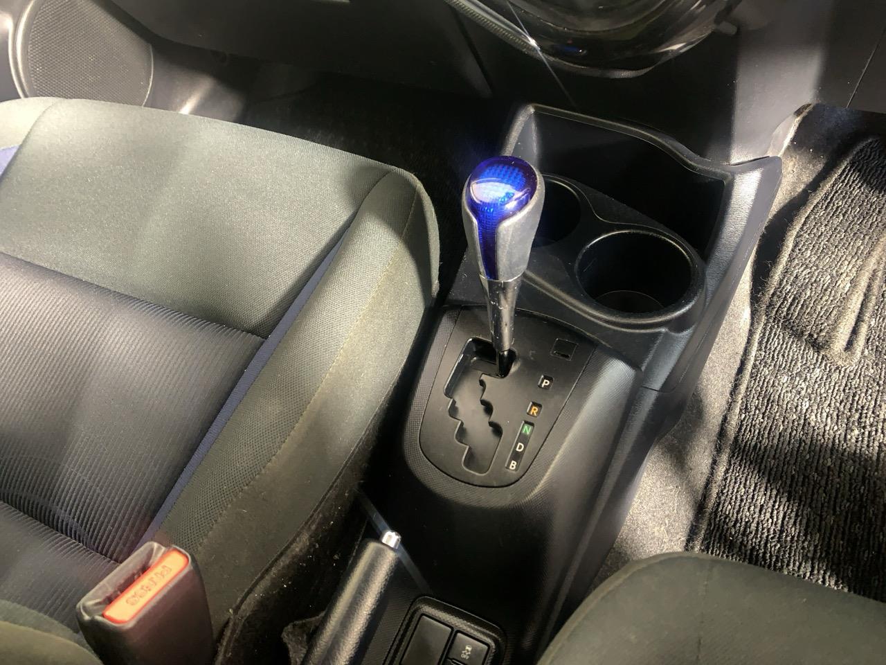 2017 Toyota Aqua New Shape G Hatchback PUSH BUTTON START + AUTO LIGHTS + REVERSING CAMERA