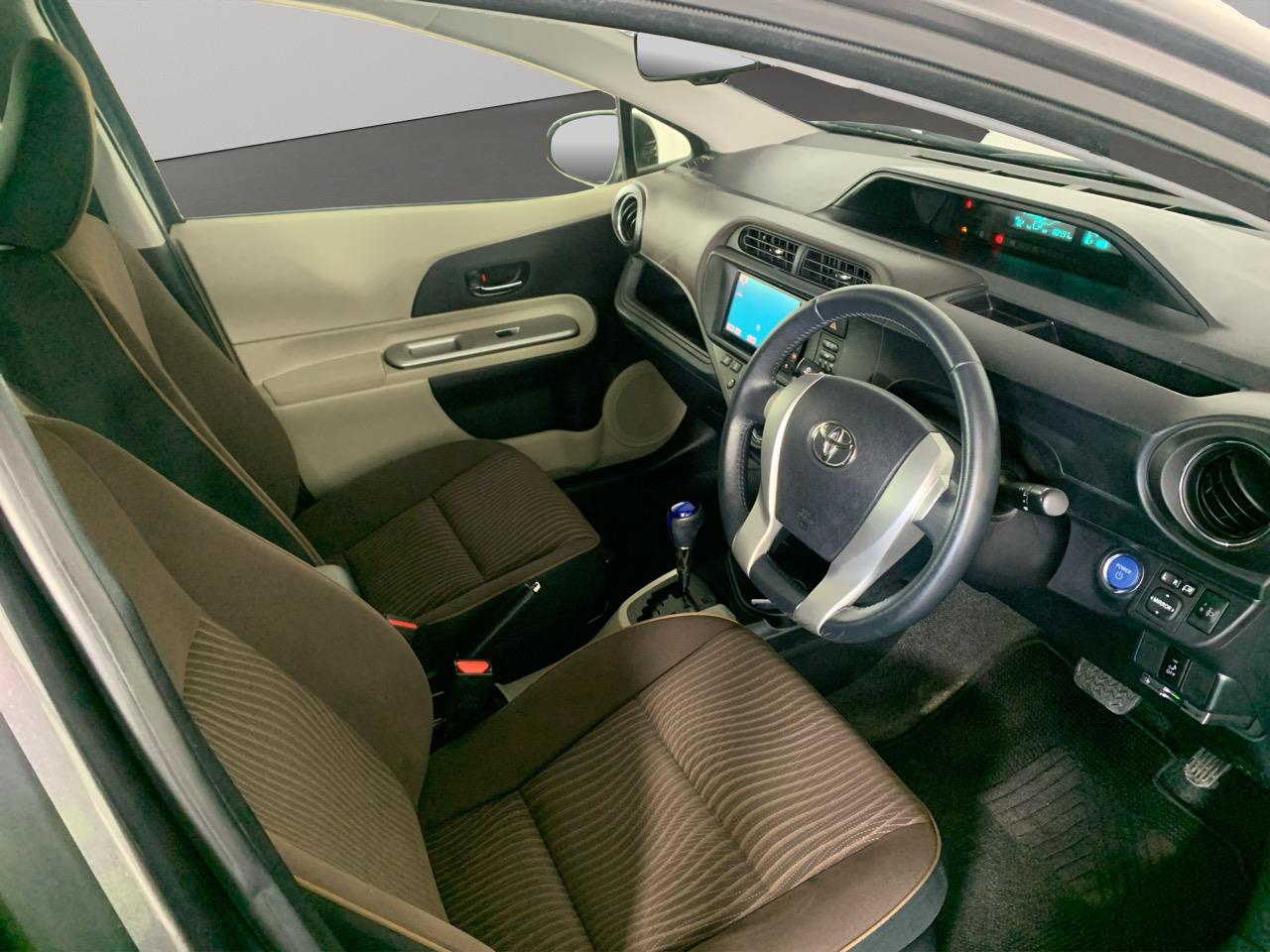 2012 Toyota Aqua G Hatchback REVERSING CAMERA + PUSH BUTTON START + AUTO LIGHTS