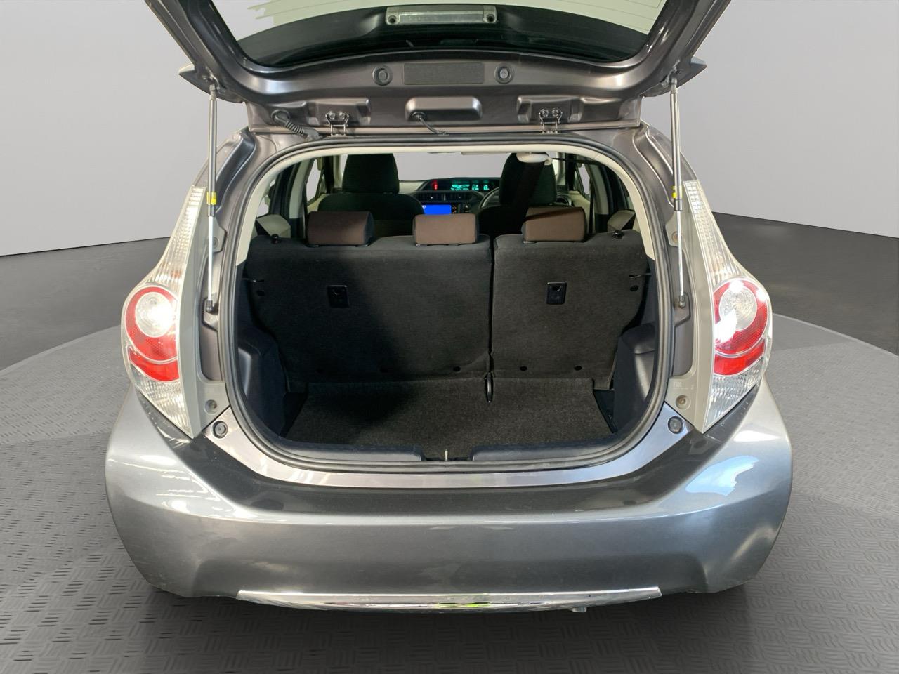 2012 Toyota Aqua G Hatchback REVERSING CAMERA + PUSH BUTTON START + AUTO LIGHTS